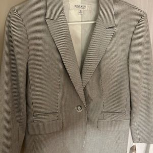 ✨Office Wear✨Nine West pinstripe blazer size 10 NEW WITH TAGS